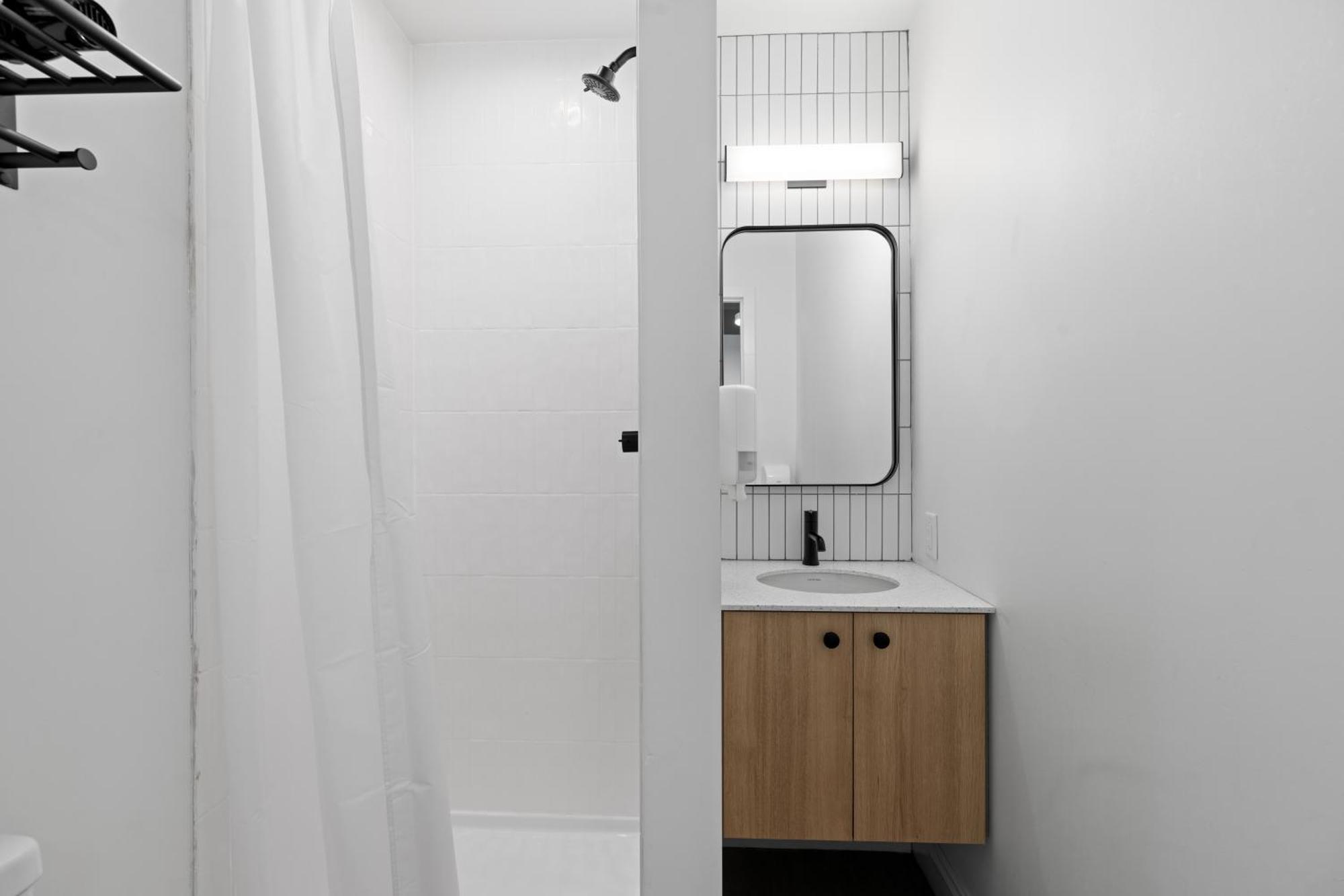Hi Halifax Heritage House Hostel Экстерьер фото